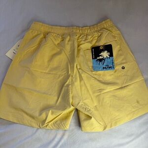 Trunks Swimwear Land To Water 360 Stretch Shorts Wild Honey Yellow Size M